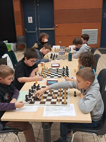 R1 0e1e89aa 43ec 4f5a 8e6b 0f8cb552e746